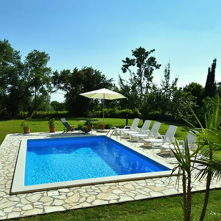 Mit Privatpool Fuer 6 Personen Ca, 165 M Sup2 In Kosinozici, Istrien Und Umgebung * ポレッチ