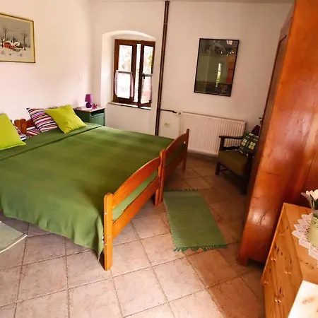 Mit Privatpool Fuer 6 Personen Ca, 165 M Sup2 In Kosinozici, Istrien Und Umgebung Poreč